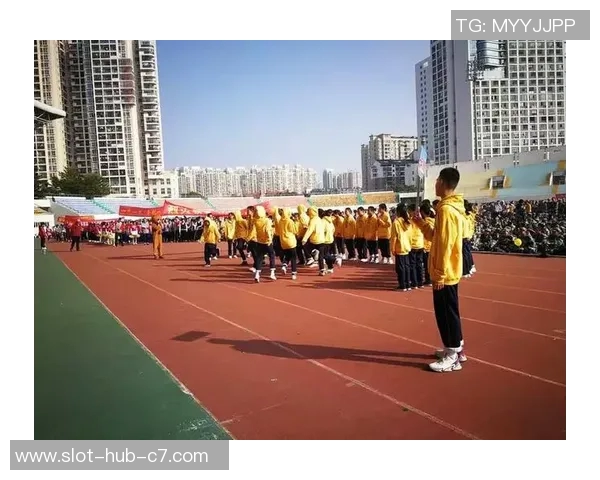 宜昌青鸟足球队奋勇争先展现青春风采助力地方体育发展与社区团结